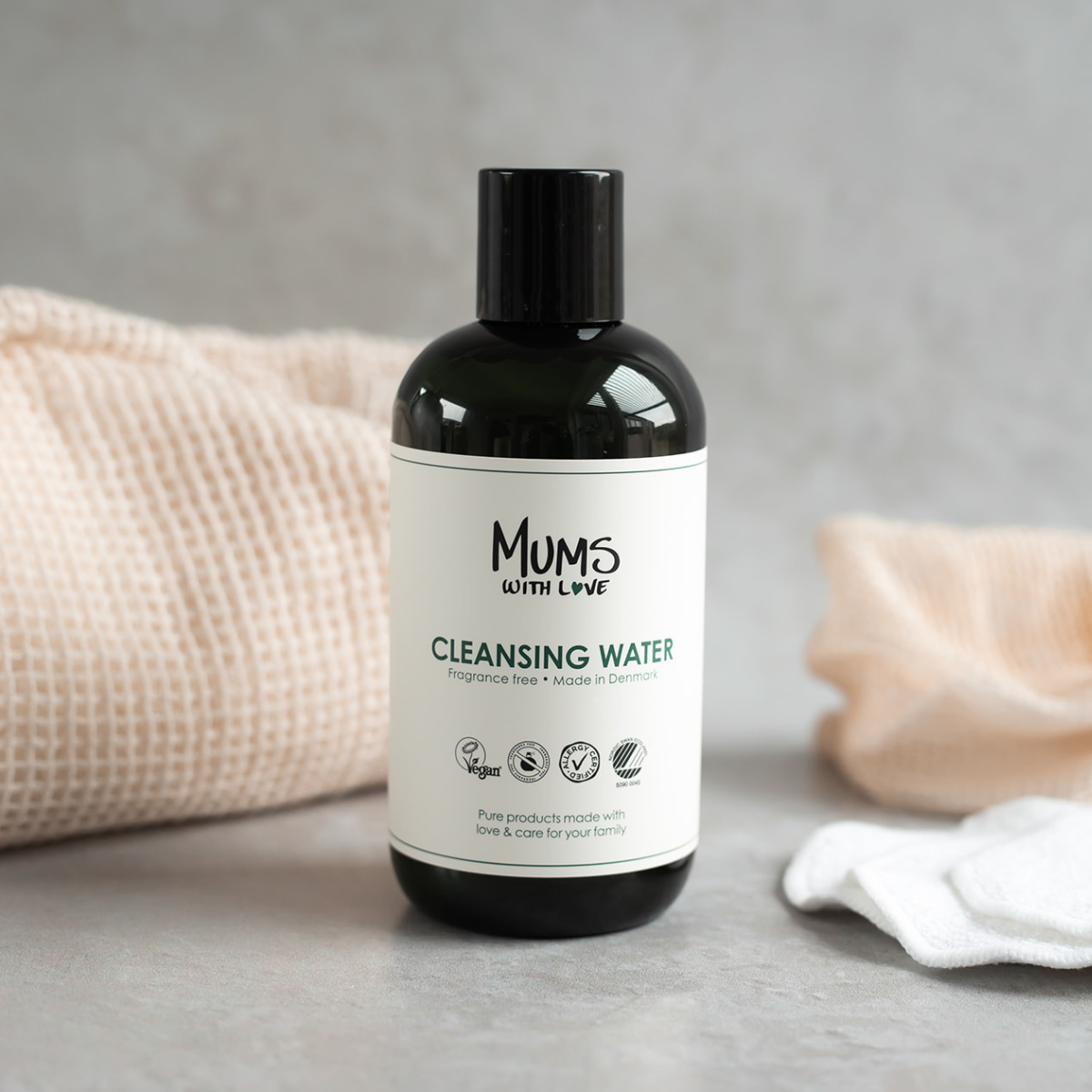MUMS WITH LOVE APS CLEANSING WATER 250 ml Face